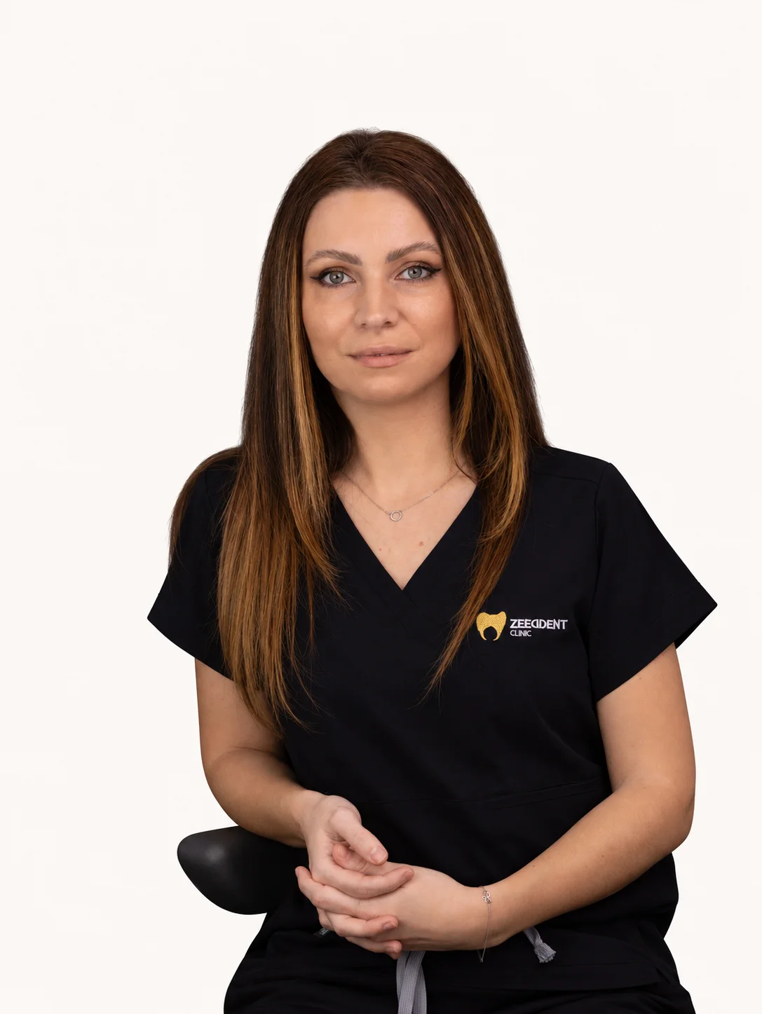 Dr. Andrada Ochiulet, Dentist, ZEEDDENT