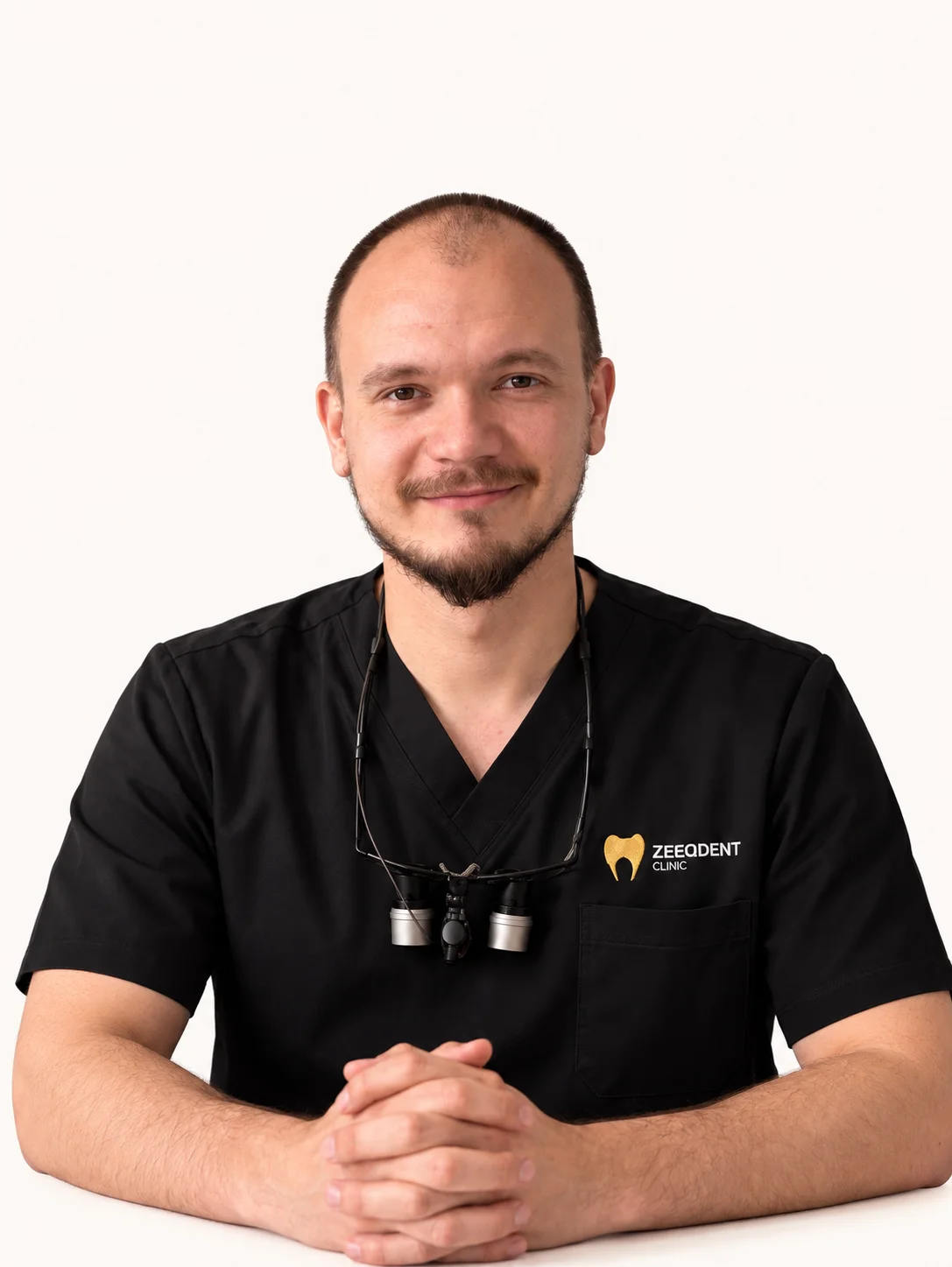 Dr. Dragos Crisu, Dentist, ZEEDDENT